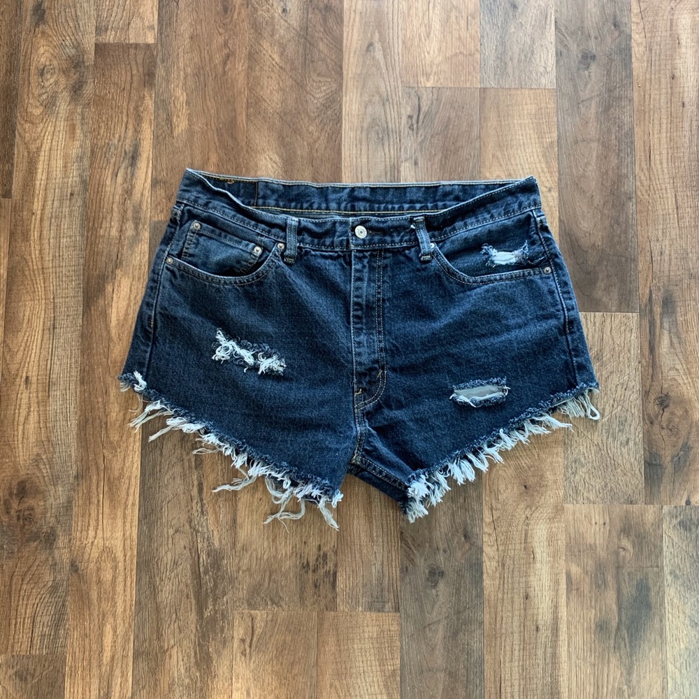 Funky Levi’s 505 Cutoff Jean Shorts💕